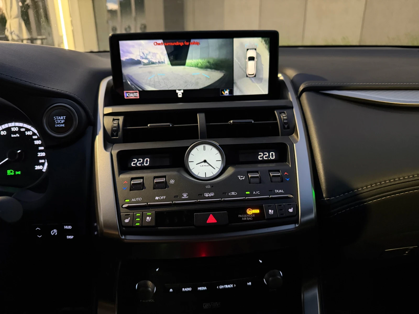Lexus NX 300 2.0t 238k.c. FSPORT, снимка 14 - Автомобили и джипове - 54812429
