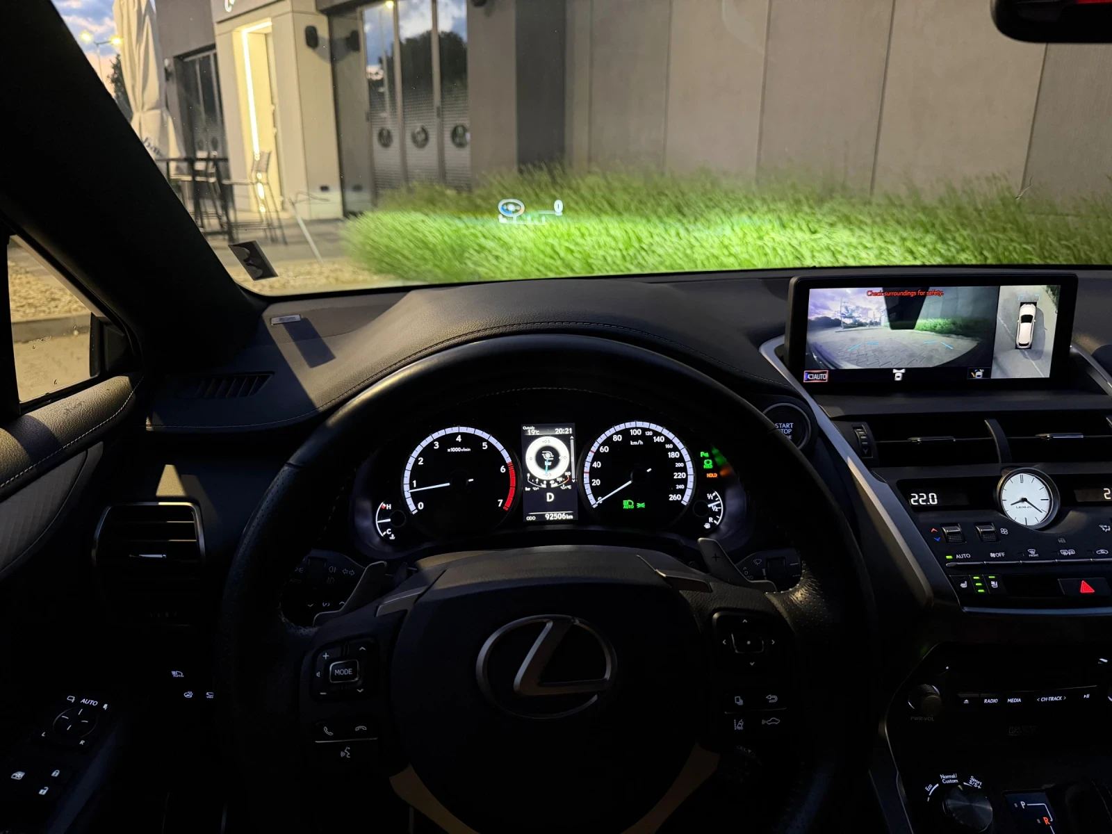 Lexus NX 300 2.0t 238k.c. FSPORT, снимка 15 - Автомобили и джипове - 54812429