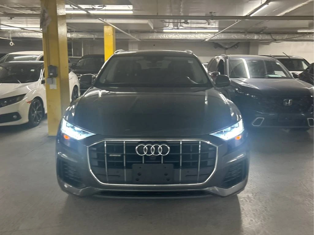 Audi Q8 Technik 55 TFSI* CARFAX* ОПЦИЯ ЗА ФИНАНСИРАНЕ* , снимка 2 - Автомобили и джипове - 54925532