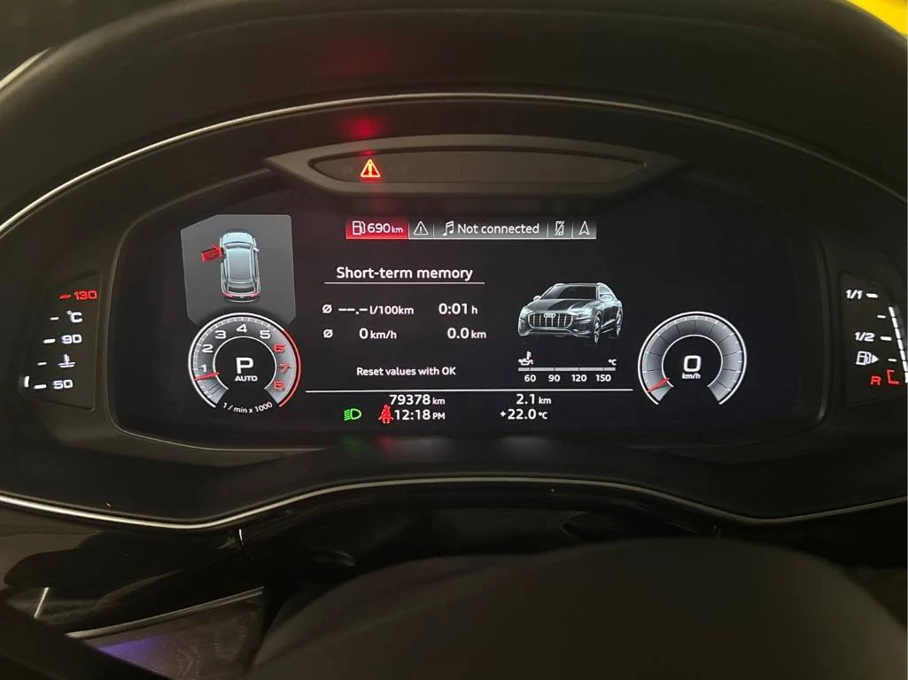 Audi Q8 Technik 55 TFSI* CARFAX* ОПЦИЯ ЗА ФИНАНСИРАНЕ* , снимка 15 - Автомобили и джипове - 54925532