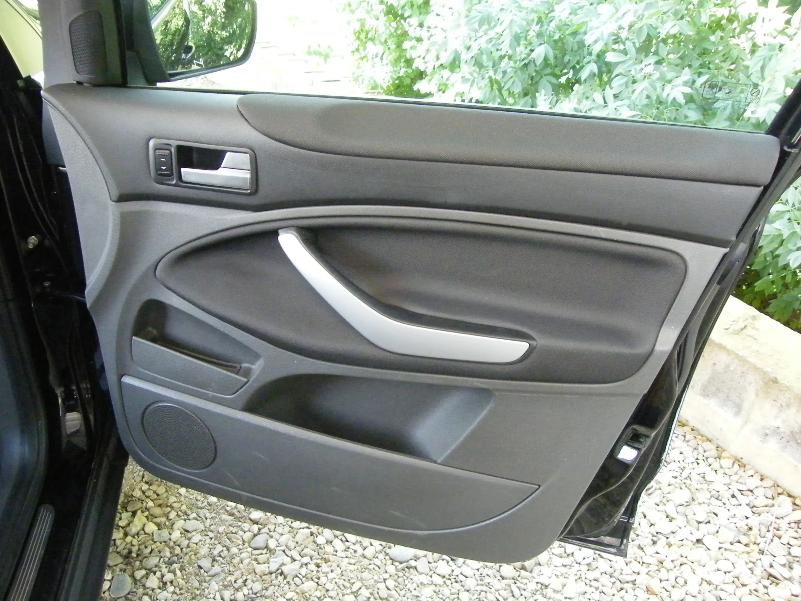 Ford Kuga 2.0 TDCI, снимка 13 - Автомобили и джипове - 55587042
