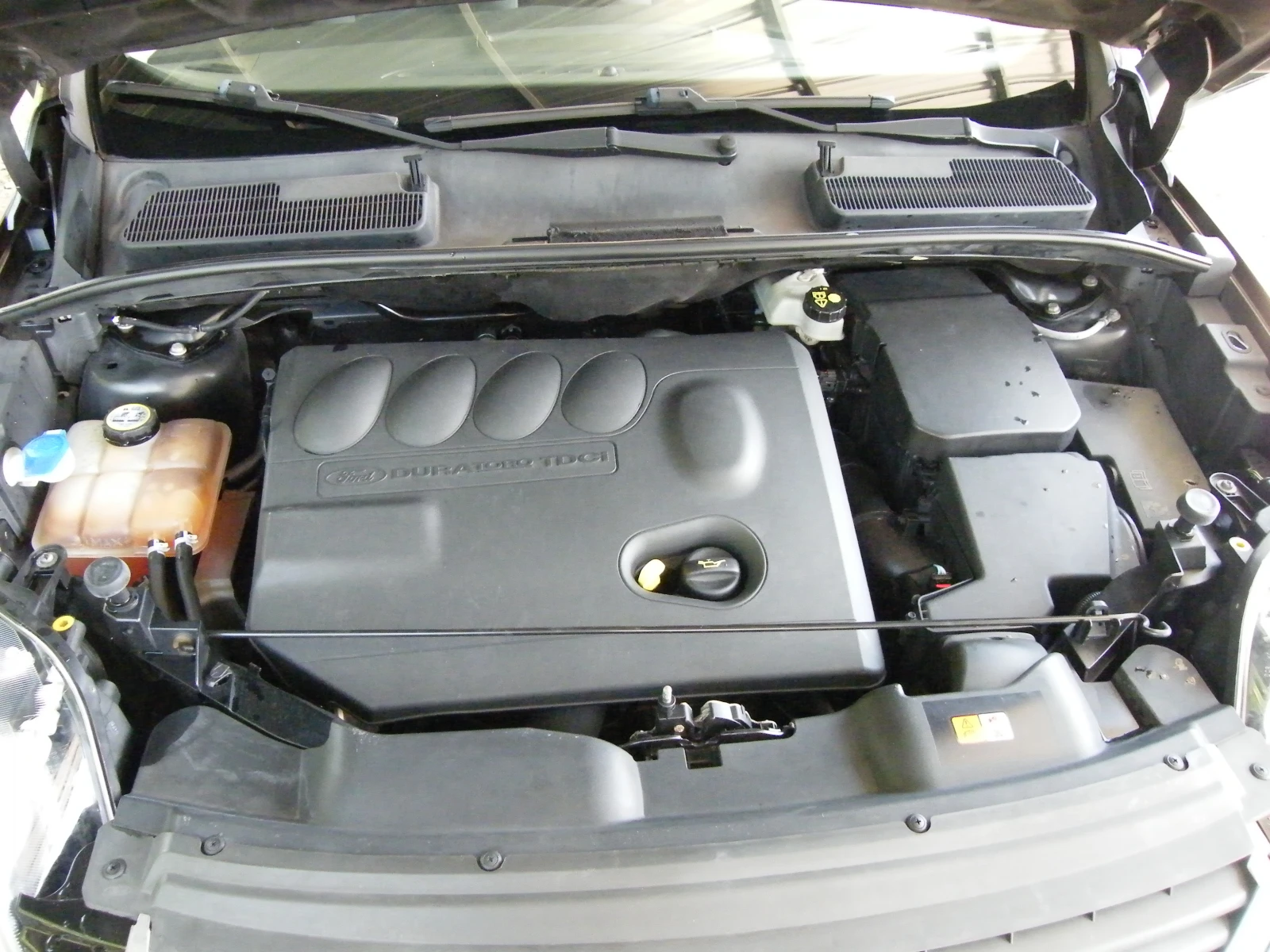 Ford Kuga 2.0 TDCI, снимка 17 - Автомобили и джипове - 55587042