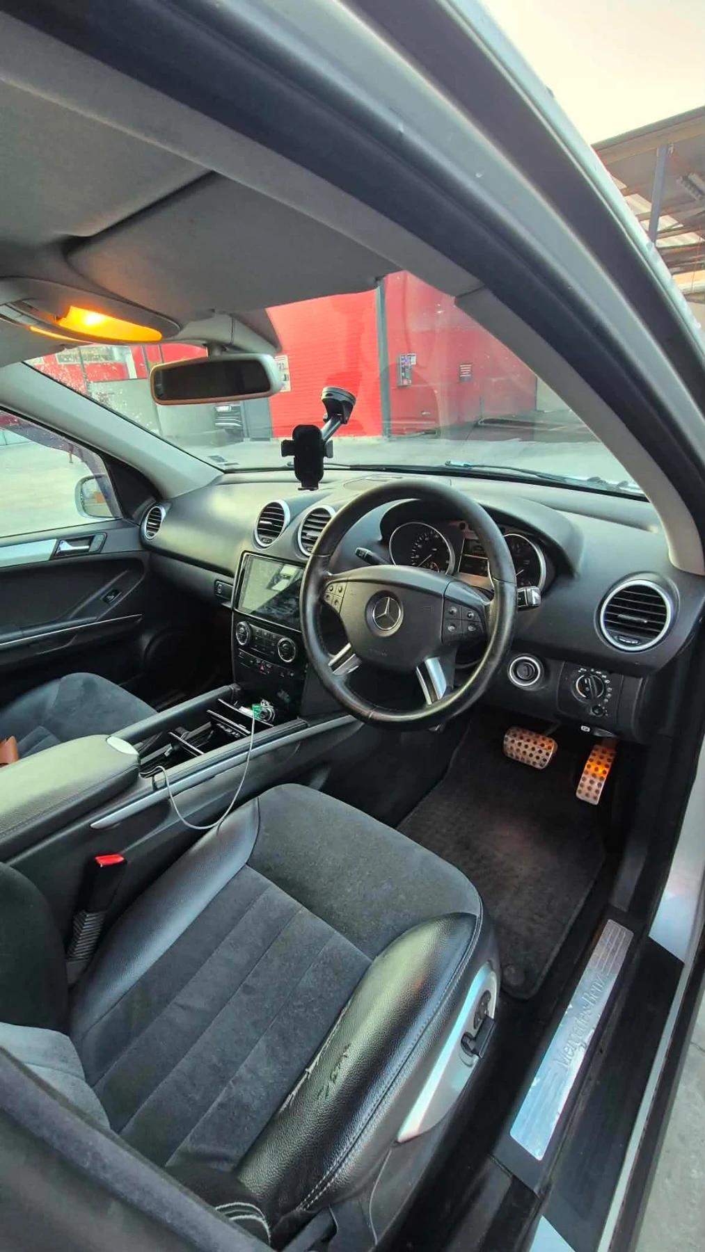 Mercedes-Benz ML 320, снимка 2 - Автомобили и джипове - 55588248