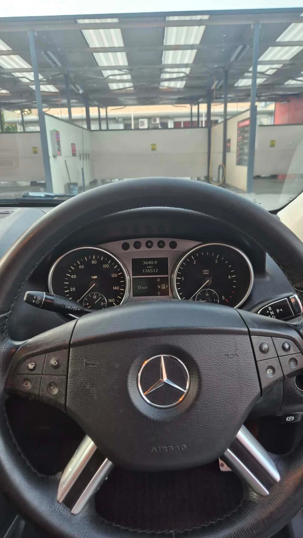 Mercedes-Benz ML 320, снимка 15 - Автомобили и джипове - 55588248