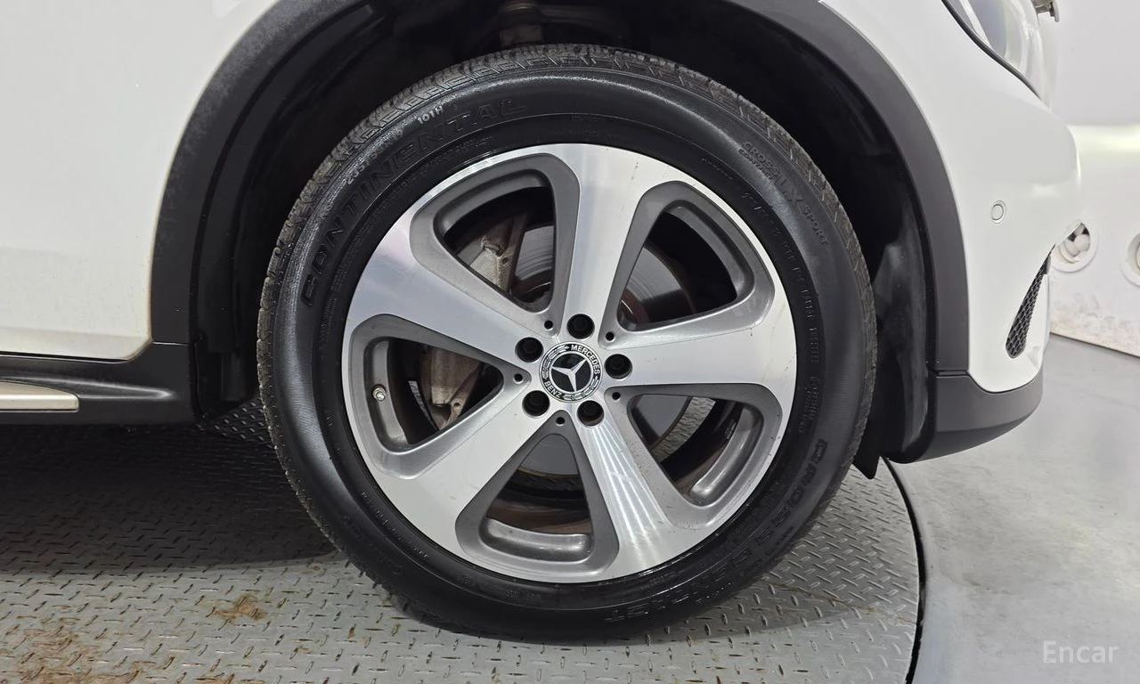 Mercedes-Benz GLC 300 COUPE* BURMESTER* 360КАМЕРА* ПОДГРЕВ, снимка 5 - Автомобили и джипове - 55818992