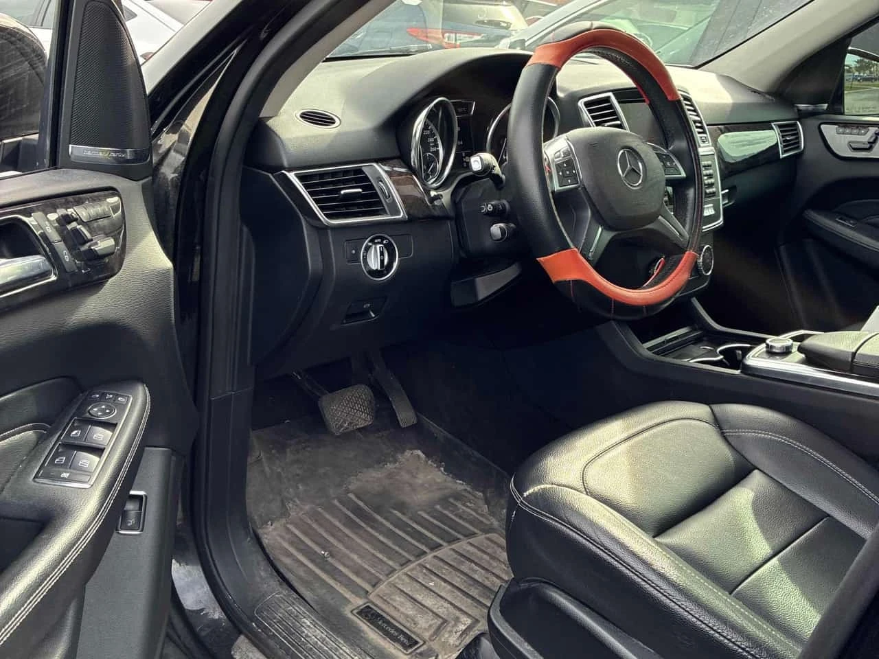 Mercedes-Benz ML 350 4MATIC * ГЛАВНО ПРЕДСТАВИТЕЛСТВО* ПАНОРАМА* КАМЕРА, снимка 7 - Автомобили и джипове - 56186472