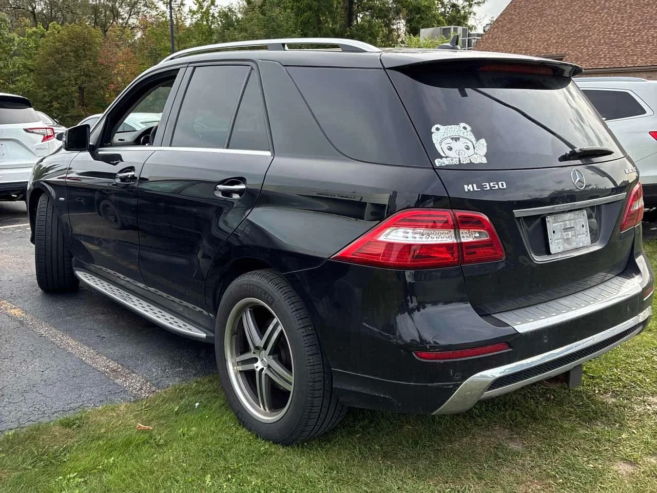 Mercedes-Benz ML 350 4MATIC * ГЛАВНО ПРЕДСТАВИТЕЛСТВО* ПАНОРАМА* КАМЕРА, снимка 4 - Автомобили и джипове - 56186472