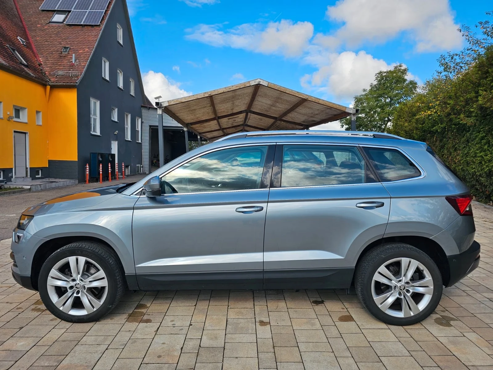 Skoda Karoq Style, снимка 3 - Автомобили и джипове - 56335313