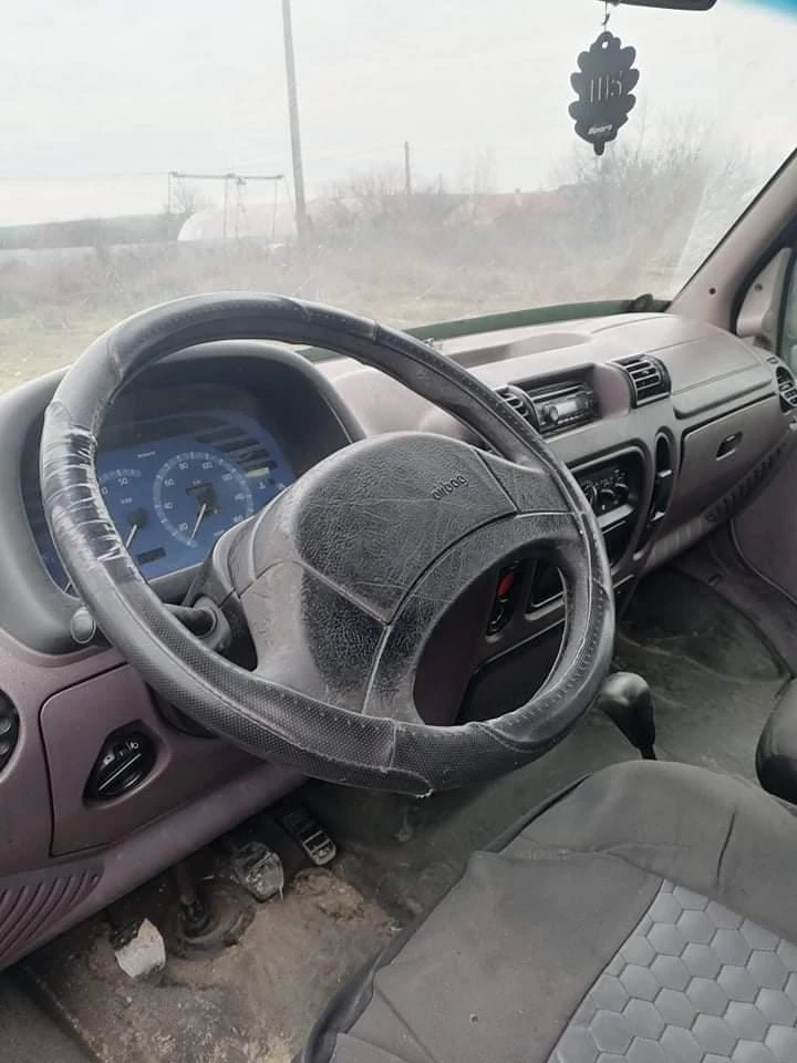 Renault Master 2.5 DCi на части, снимка 3 - Бусове и автобуси - 35121347