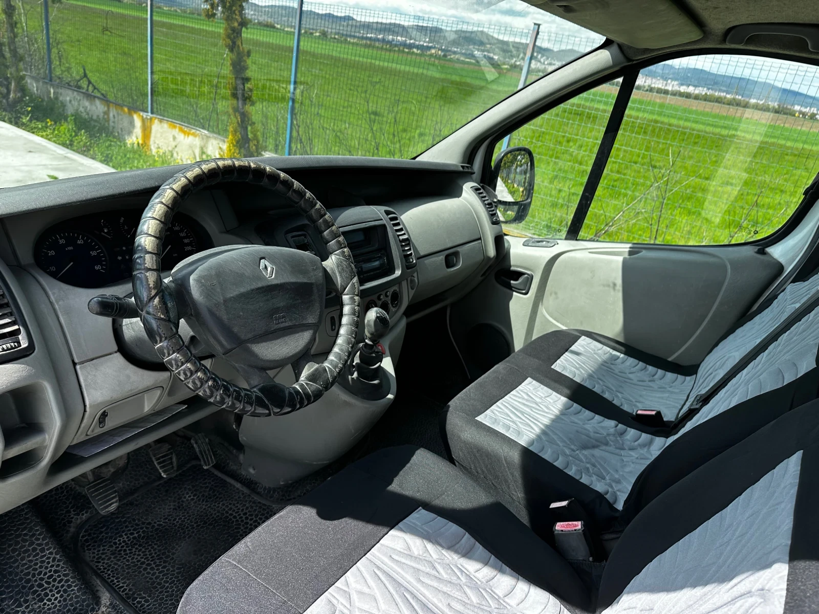 Renault Trafic  1.9 DCI 100 к.с, снимка 10 - Бусове и автобуси - 54243779