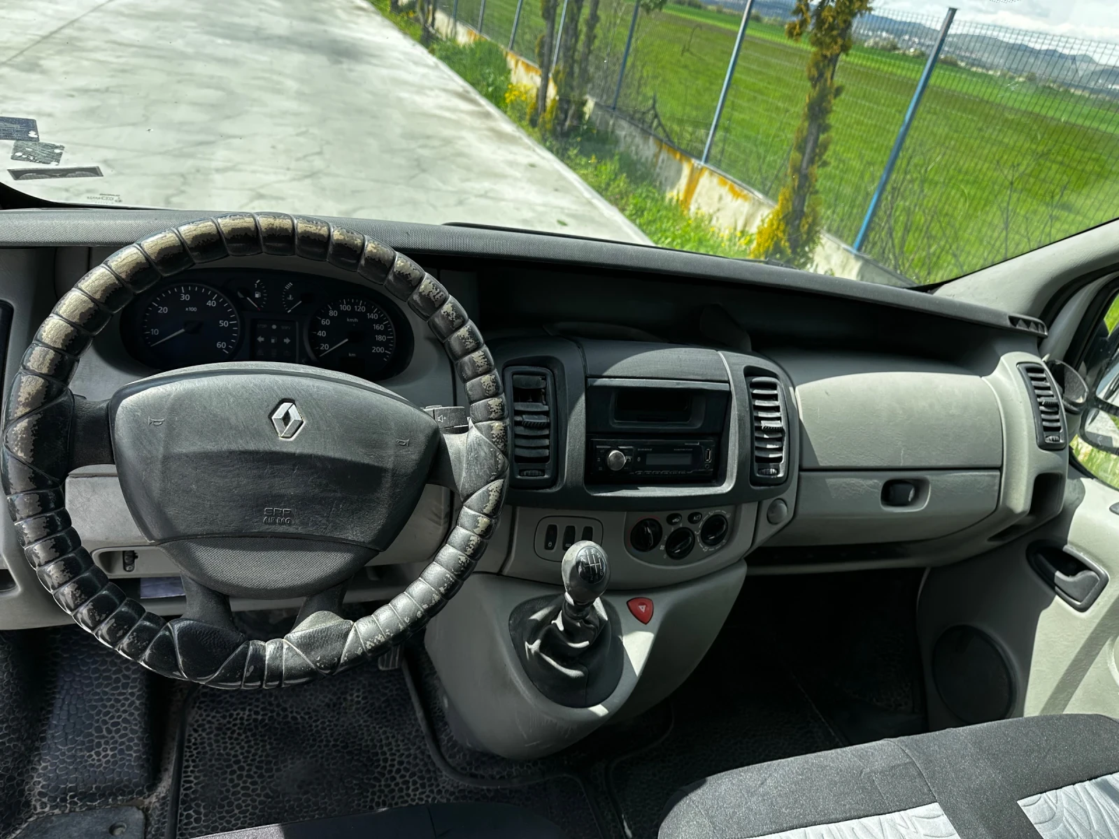 Renault Trafic  1.9 DCI 100 к.с, снимка 12 - Бусове и автобуси - 54243779