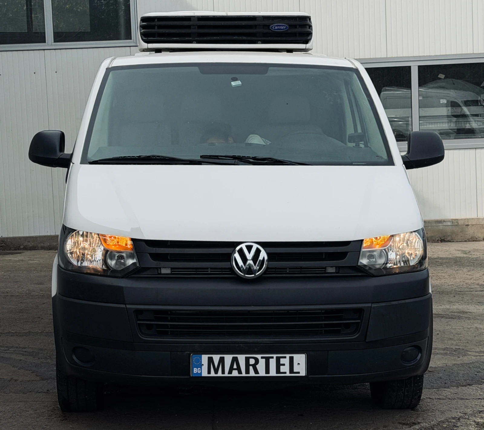 VW T5 2.0TDI / ХЛАДИЛЕН CARRIER, снимка 2 - Бусове и автобуси - 55316704