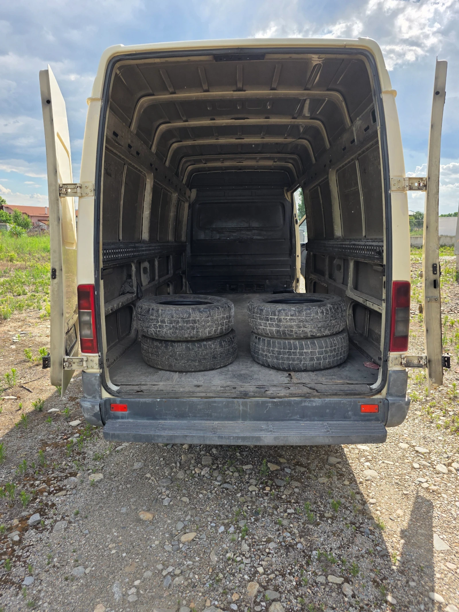 Mercedes-Benz Sprinter 311maxi , снимка 11 - Бусове и автобуси - 55747380