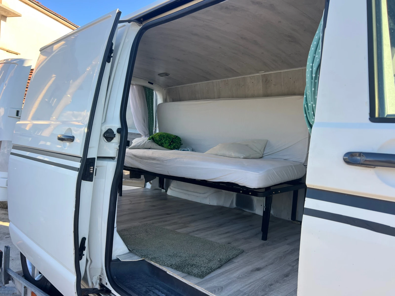 VW Transporter 2.5 TDI CLIMA / AUTOMATIC / MAXI, снимка 8 - Бусове и автобуси - 56062574