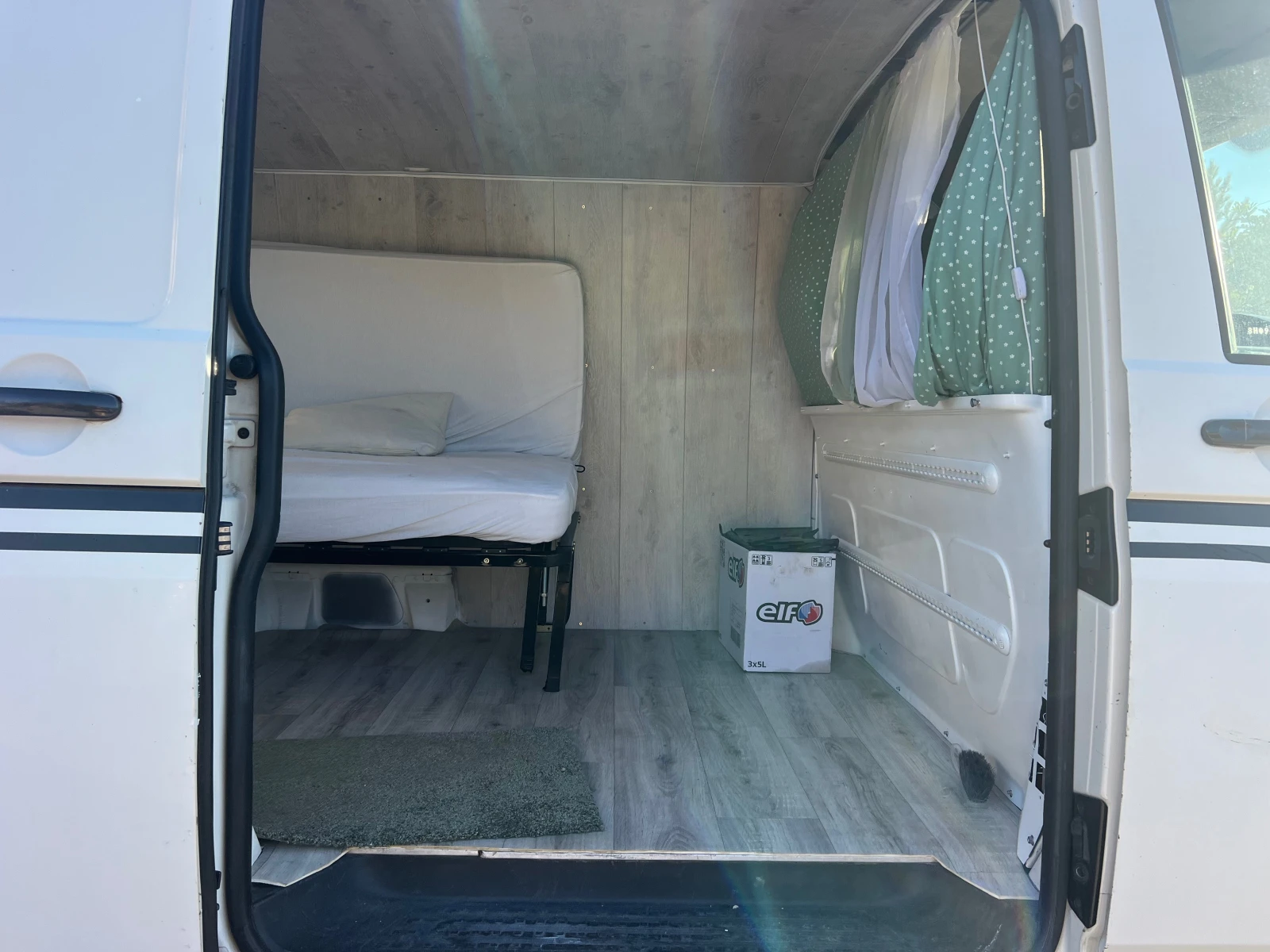 VW Transporter 2.5 TDI CLIMA / AUTOMATIC / MAXI, снимка 9 - Бусове и автобуси - 56062574