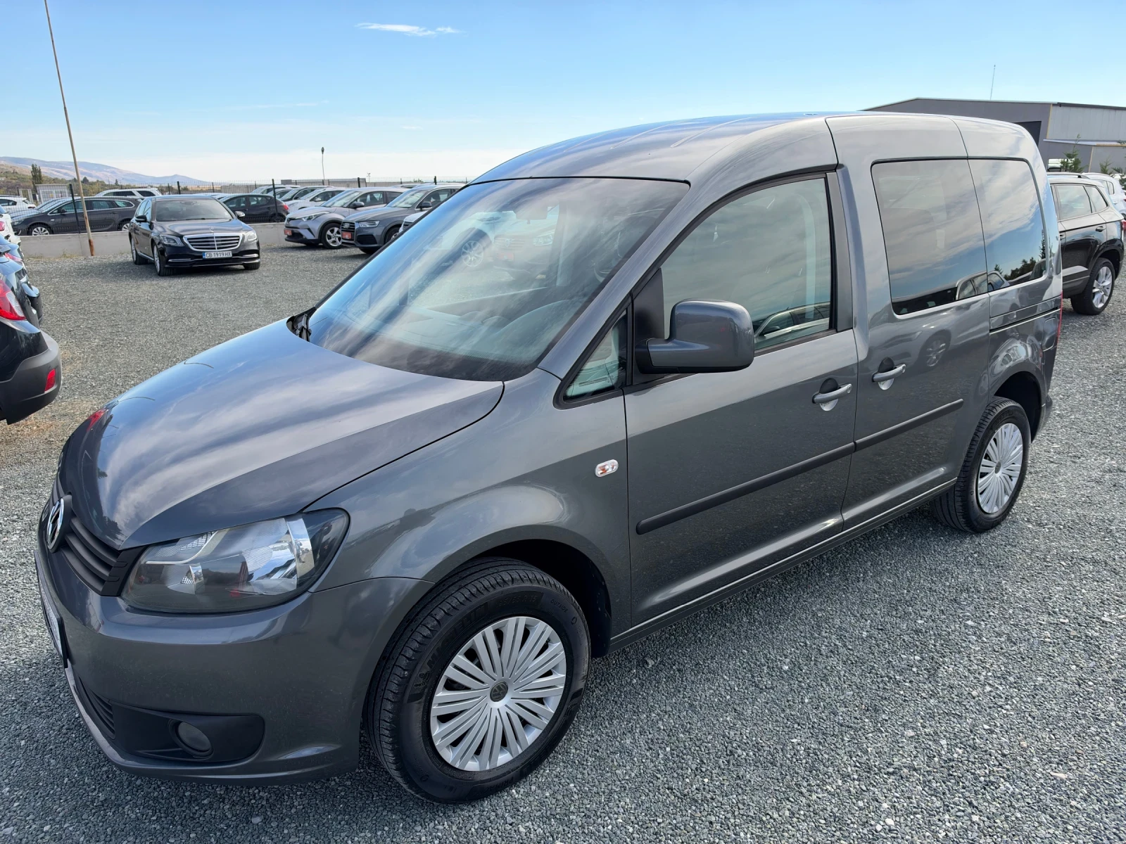 VW Caddy (KATO НОВА)