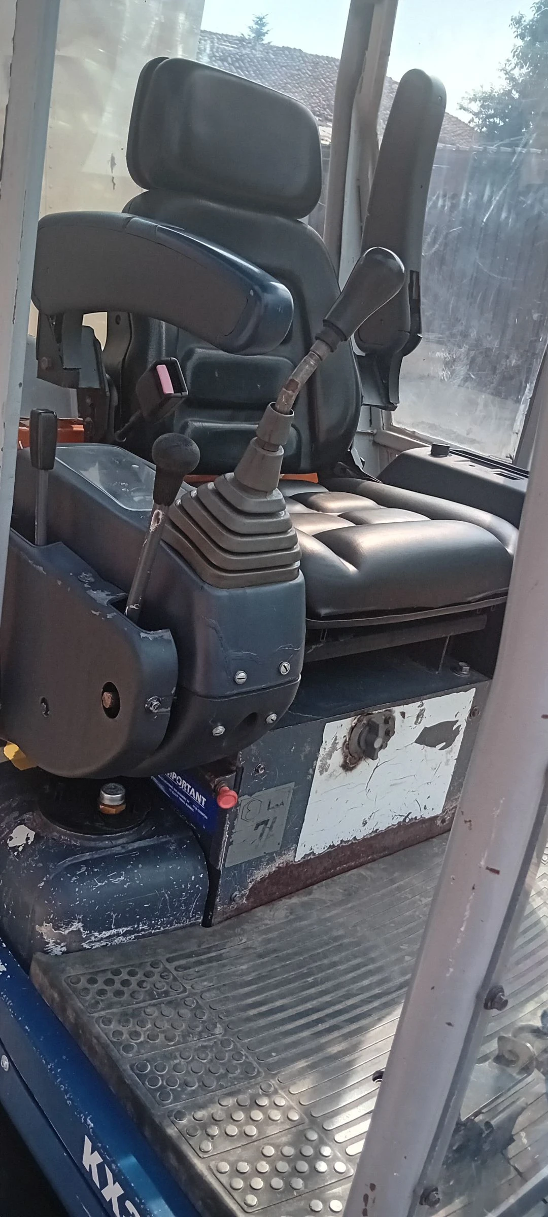 Багер Kubota Kubota kx36-2  кофи 4бр - изображение 6