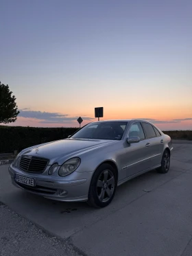 Mercedes-Benz E 220, снимка 2