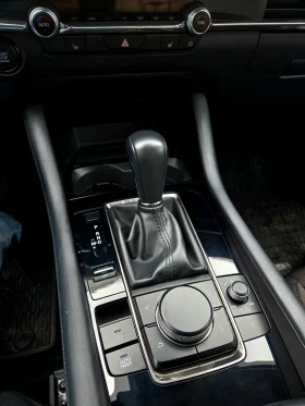 Mazda 3 E-Skyactiv G , снимка 10