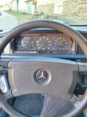 Mercedes-Benz 190, снимка 9
