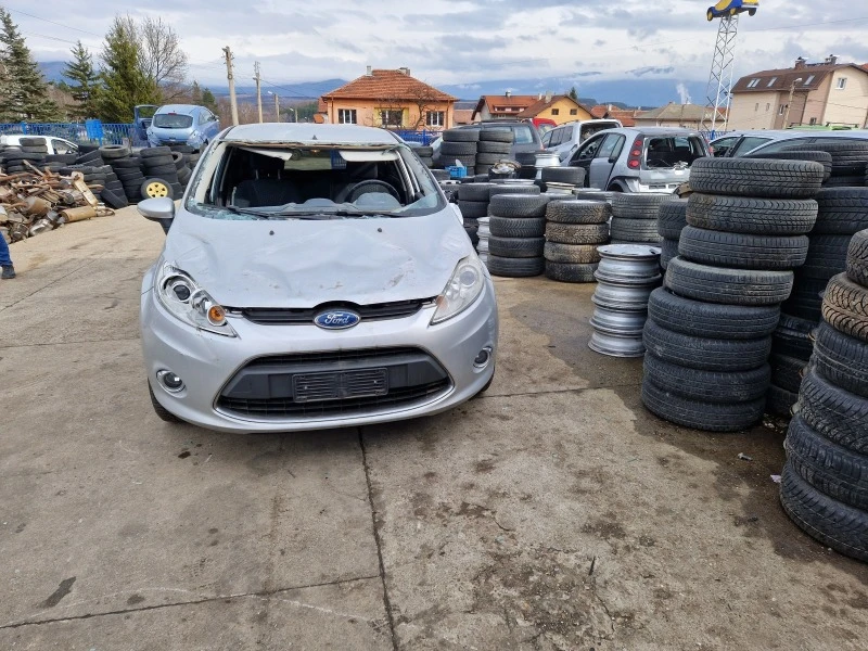 Ford Fiesta 1.25i 99000км, снимка 1 - Автомобили и джипове - 39409059