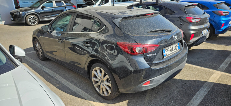 Mazda 3 1.5D , снимка 3 - Автомобили и джипове - 46621303