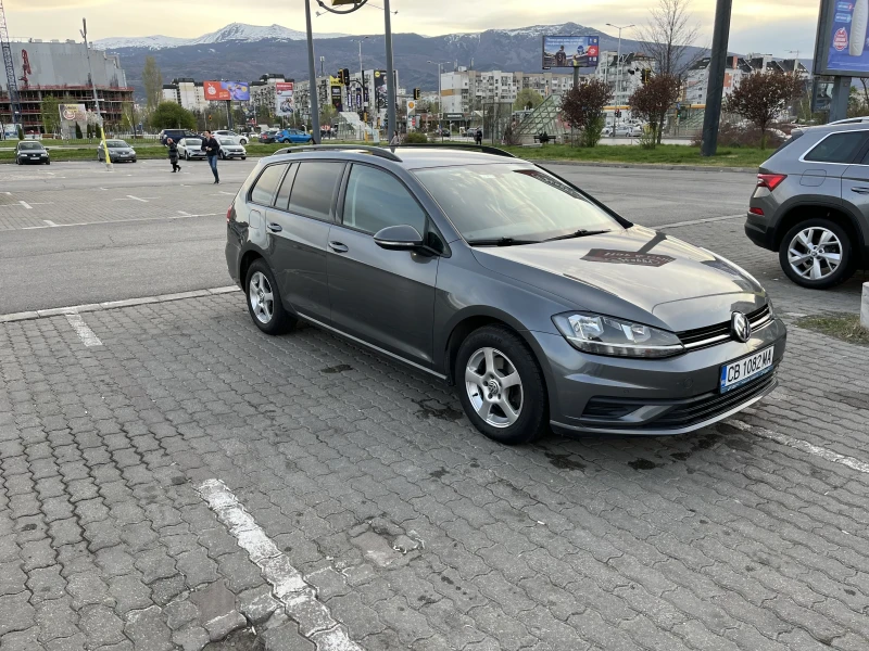 VW Golf 1.6 TDI, снимка 1 - Автомобили и джипове - 47613055