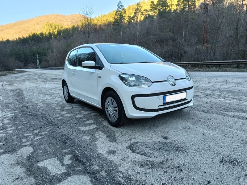 VW Up, снимка 1 - Автомобили и джипове - 48950422