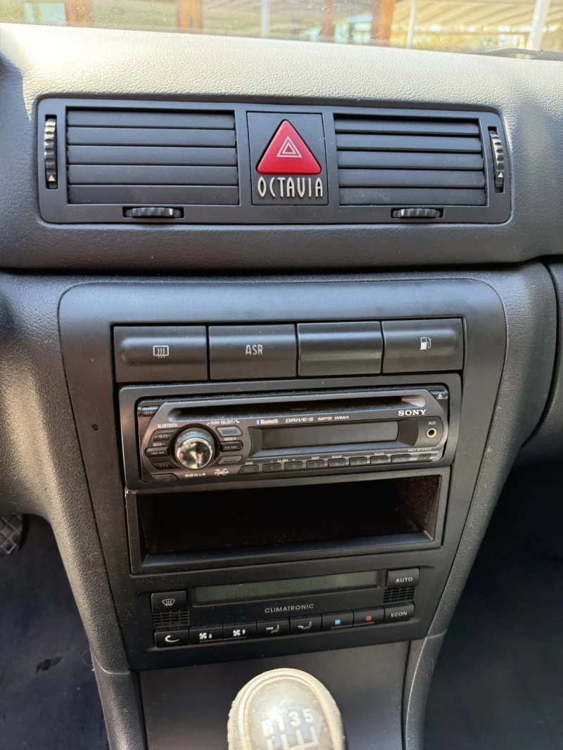 Skoda Octavia 1.9 TDI, снимка 7 - Автомобили и джипове - 50127970