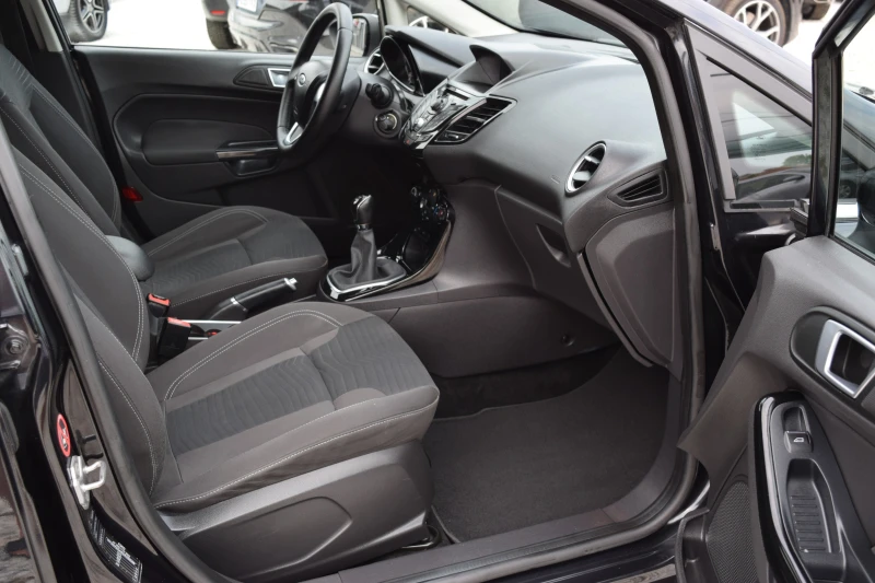 Ford Fiesta 1.5 tdci* Euro5B* Нави, снимка 11 - Автомобили и джипове - 51838195