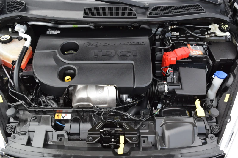 Ford Fiesta 1.5 tdci* Euro5B* Нави, снимка 17 - Автомобили и джипове - 51838195