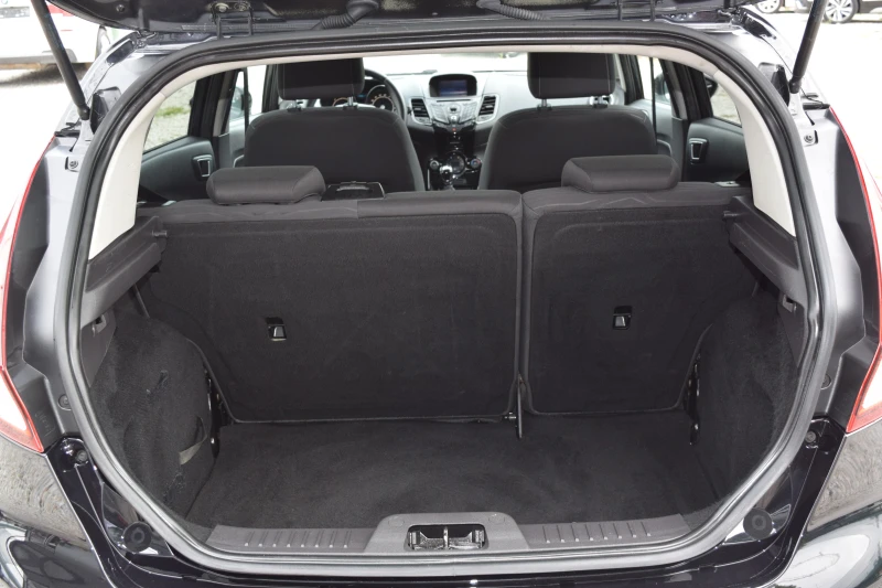 Ford Fiesta 1.5 tdci* Euro5B* Нави, снимка 16 - Автомобили и джипове - 51838195