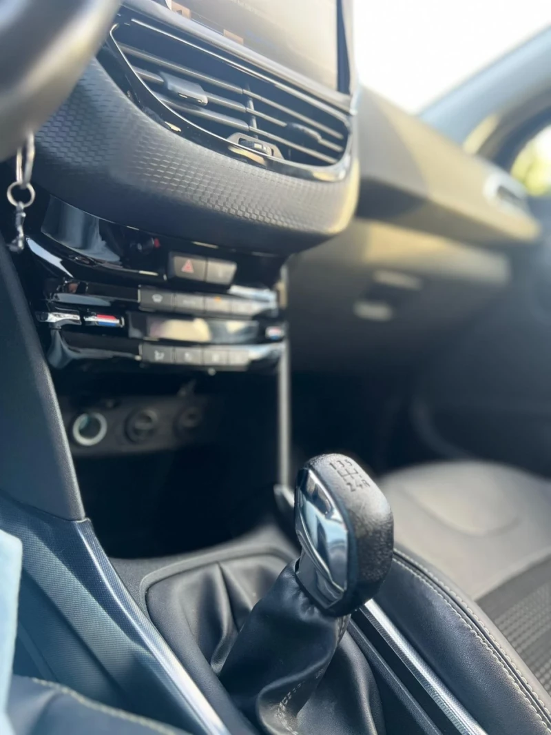 Peugeot 2008 1.6 HDI ALLURE, снимка 12 - Автомобили и джипове - 52598117