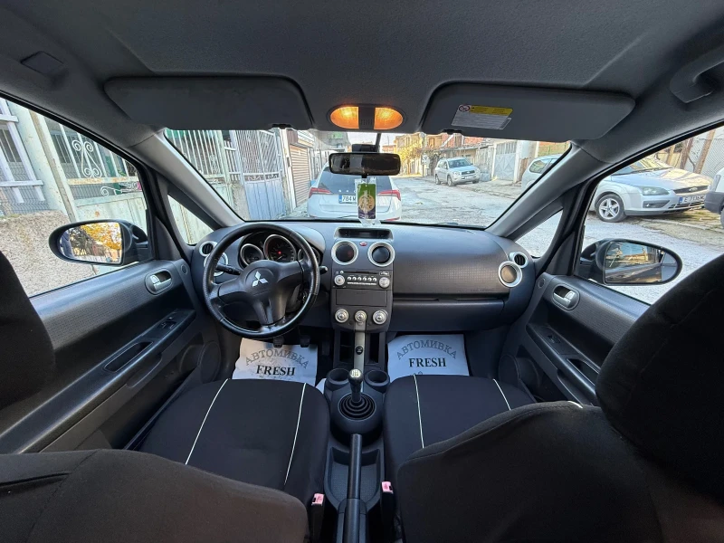 Mitsubishi Colt 1.1i Италия, снимка 11 - Автомобили и джипове - 52526597