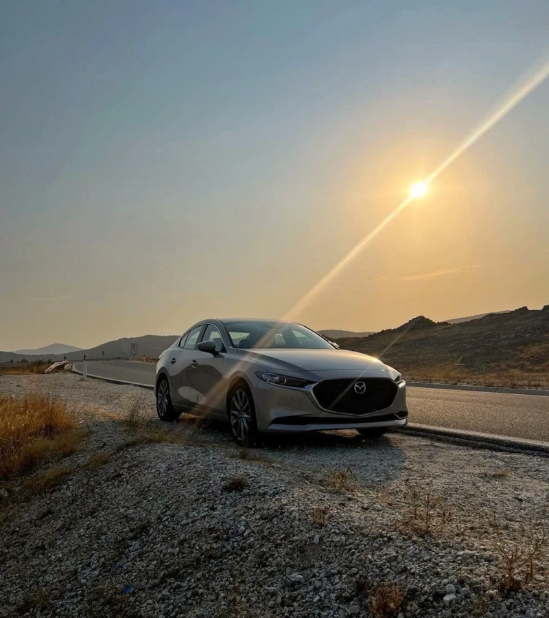 Mazda 3 E-Skyactiv G , снимка 13 - Автомобили и джипове - 52590180