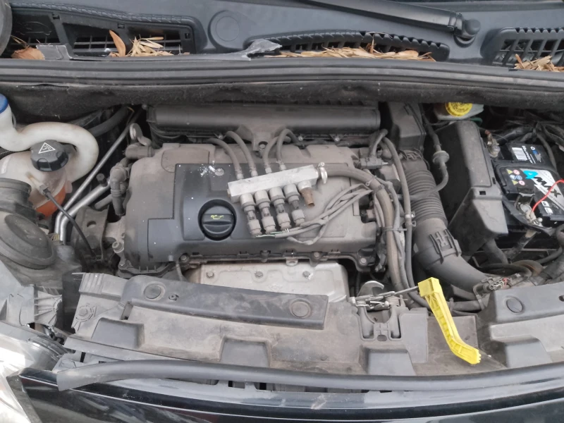 Citroen C3 Picasso 1.4i, снимка 7 - Автомобили и джипове - 52659120