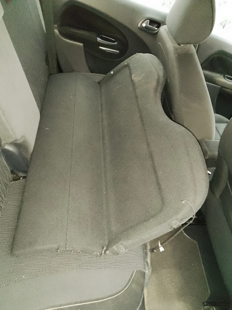 Citroen C3 Picasso 1.4i, снимка 8 - Автомобили и джипове - 52659120