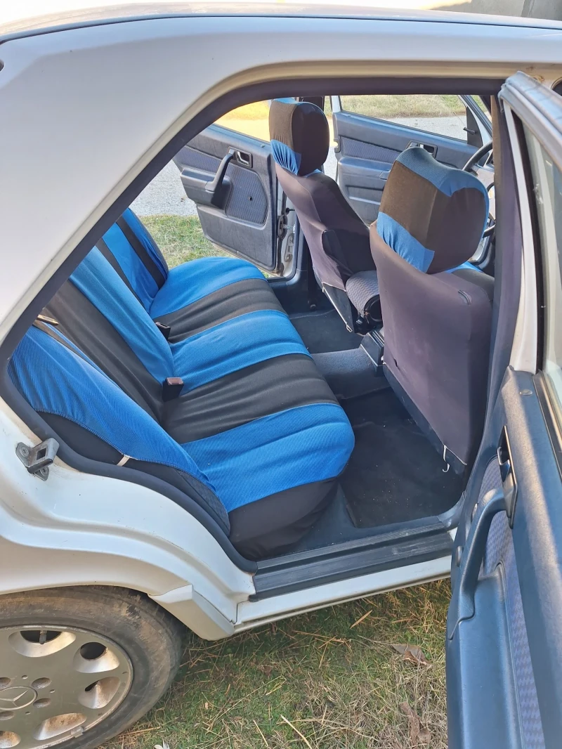 Mercedes-Benz 190, снимка 12 - Автомобили и джипове - 52702763