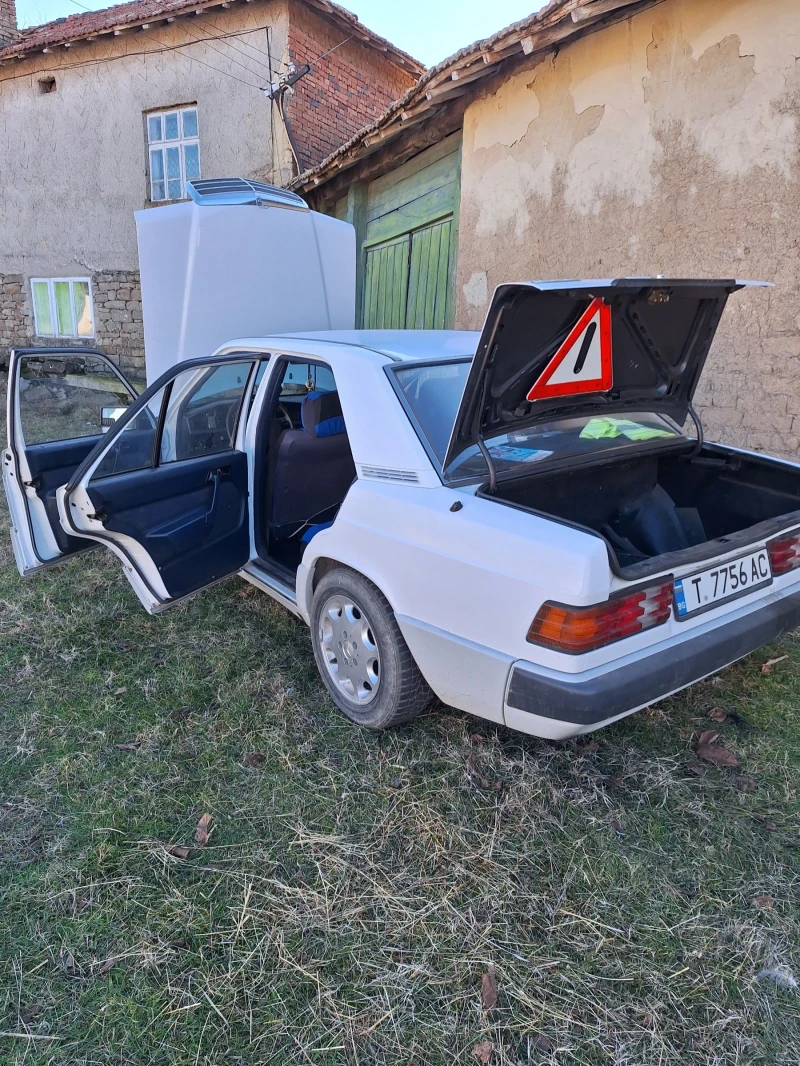 Mercedes-Benz 190, снимка 5 - Автомобили и джипове - 52702763