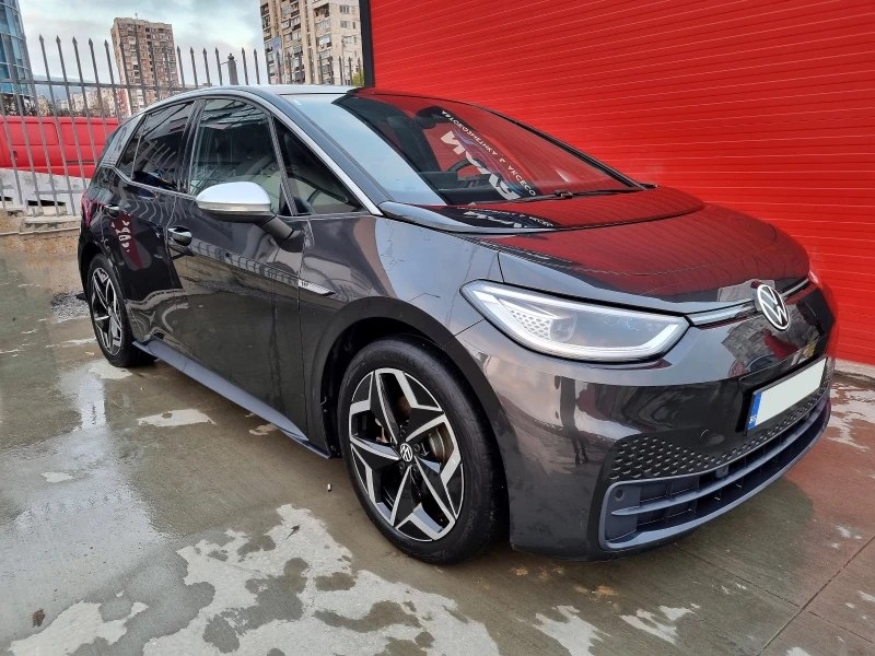 VW ID.3 Гаранционна 204 к.с./58 kwh/450км/1st/LED/Камера, снимка 2 - Автомобили и джипове - 52887808