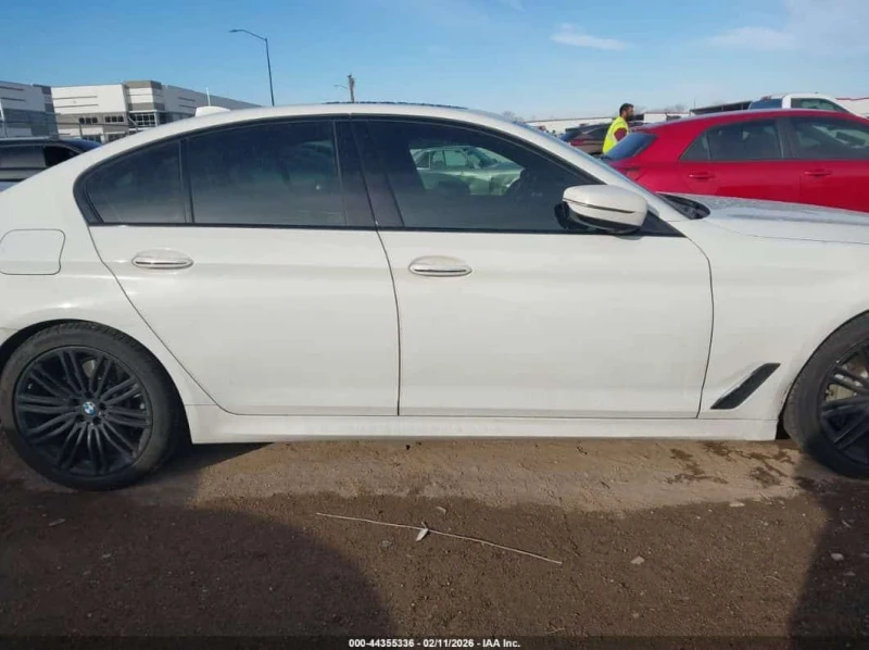 BMW 540 * CARFAX * ПОДГРЕВ* ШИБИДАХ* , снимка 13 - Автомобили и джипове - 53595468