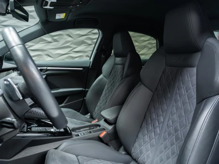 Audi Rs3 QUATTRO* MATRIX* CERAMIC* B&O* HUD* CAM* �������*  | Mobile.bg � ����������� 12