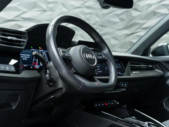 Audi Rs3 QUATTRO* MATRIX* CERAMIC* B&O* HUD* CAM* �������*  | Mobile.bg � ����������� 16