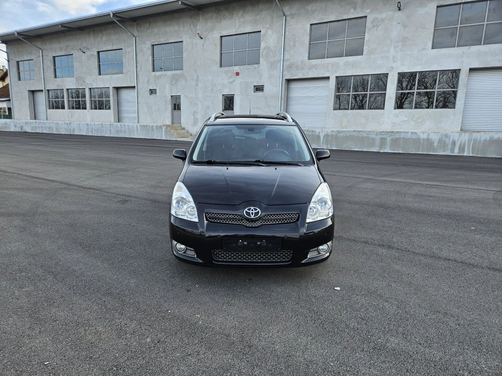 Toyota Corolla verso 1.6i--FACE - изображение 2