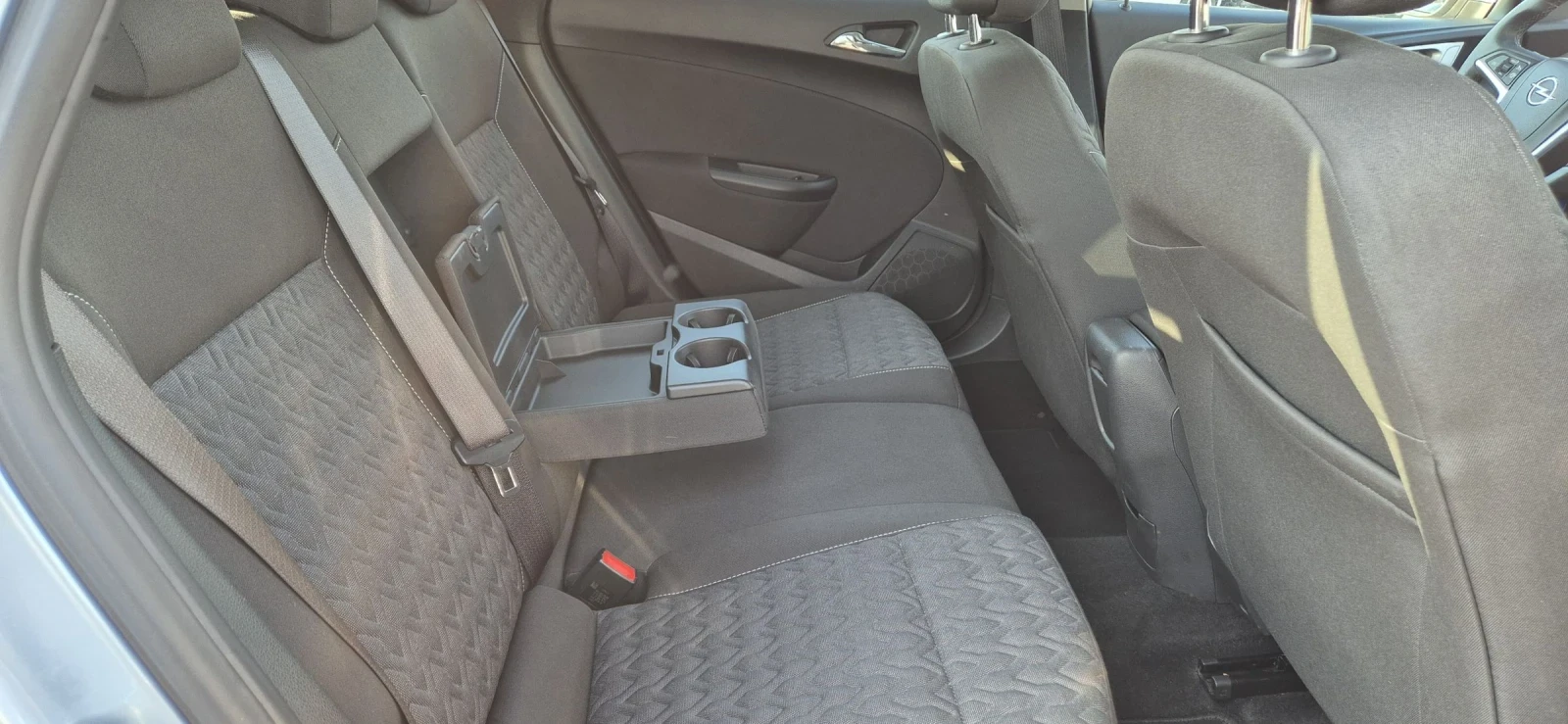 Opel Astra 1-4T-140 | Mobile.bg   12