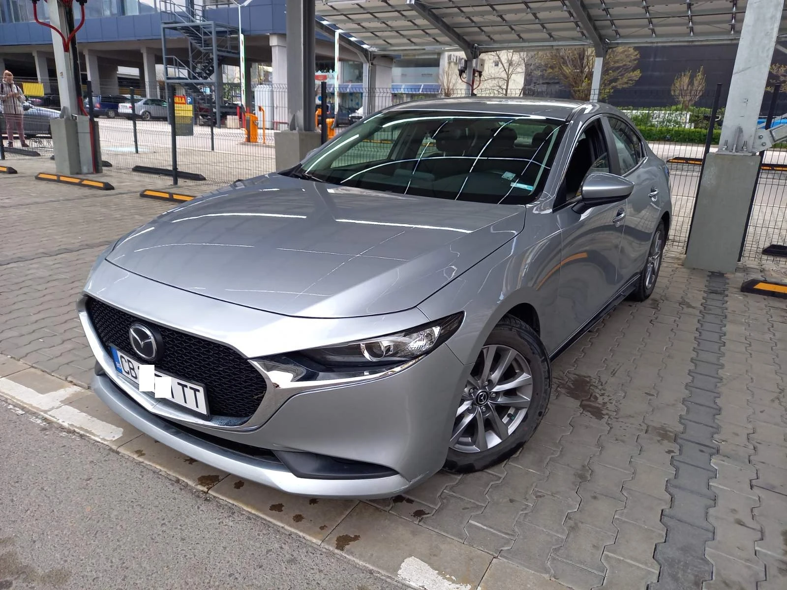 Mazda 3 2.5 SkyActiveG 17000 km - изображение 2