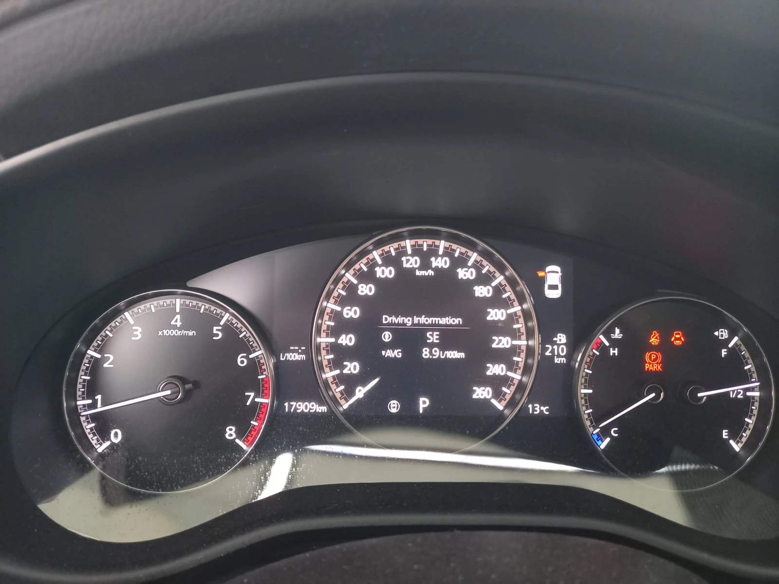 Mazda 3 2.5 SkyActiveG 17000 km - изображение 8