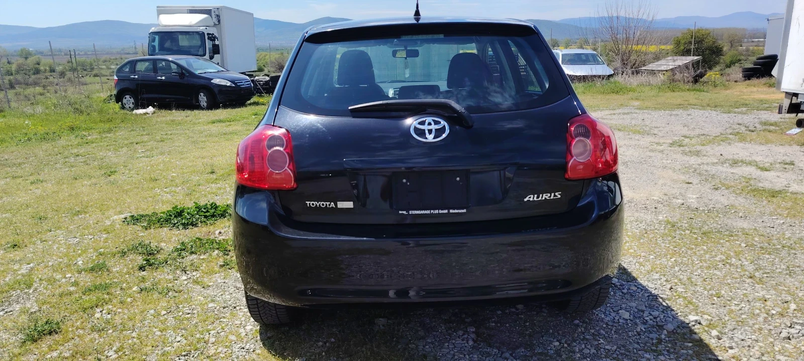 Toyota Auris 1.6i-124к.с - изображение 6