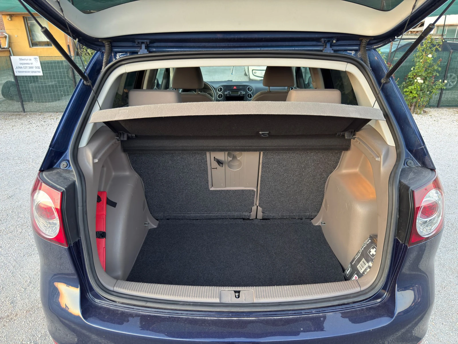 VW Golf Plus 1.6 i 102 k.c EURO 5 - изображение 7