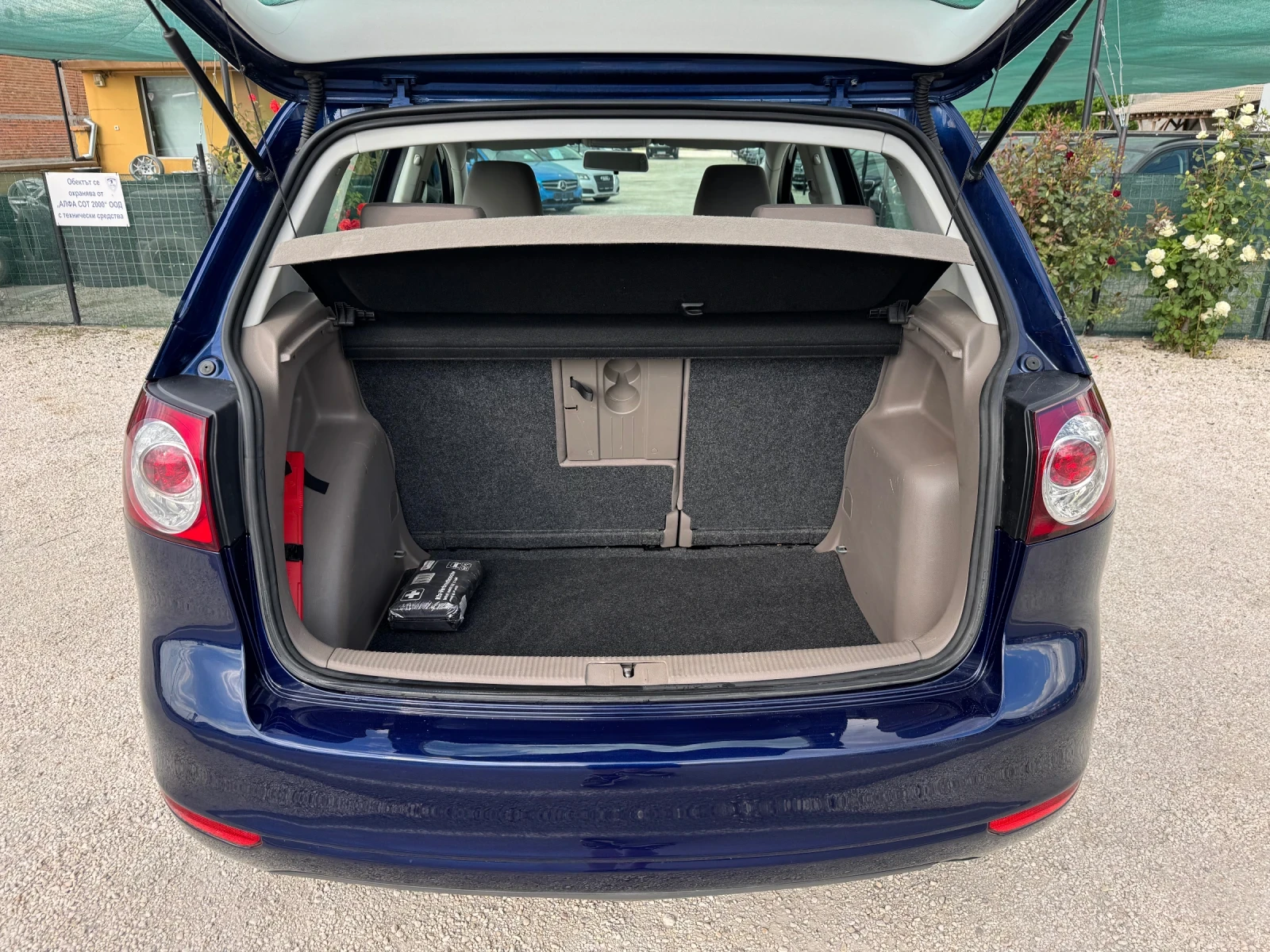 VW Golf Plus 1.6 i 102 k.c EURO 5 - изображение 7